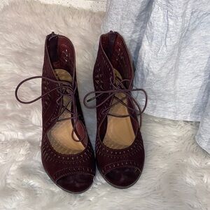 D Laser Cut Burgundy Lace-Up Women's Shoe